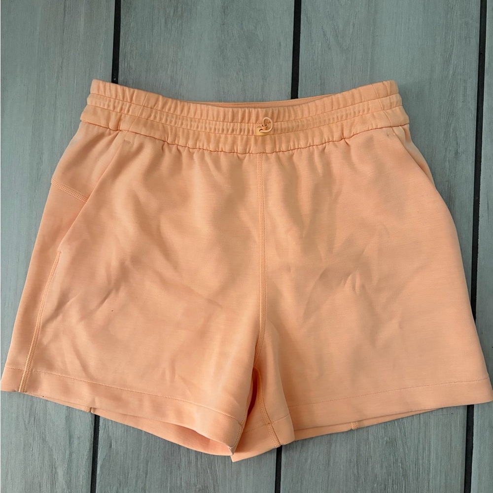 Lululemon Softstreme High-Rise Shorts 4”
